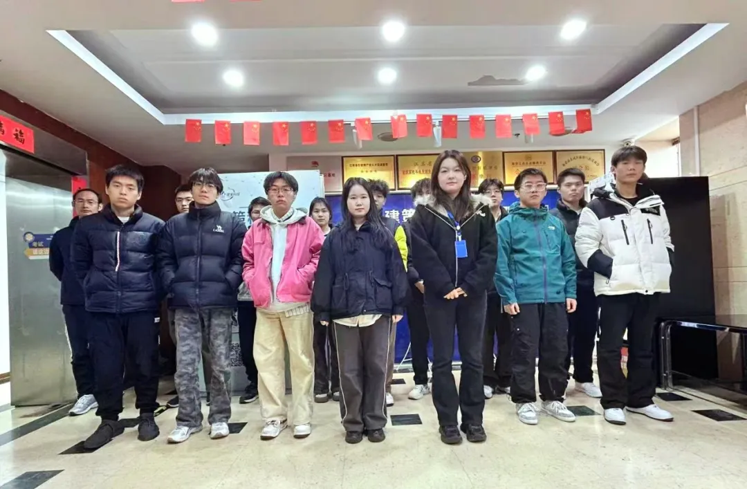 叮！結班成功！這張合照，是我們努力的最好